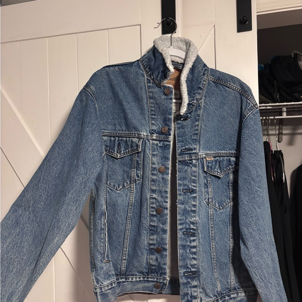 Levi's Classic Denim Jacket with Sherpa Collar